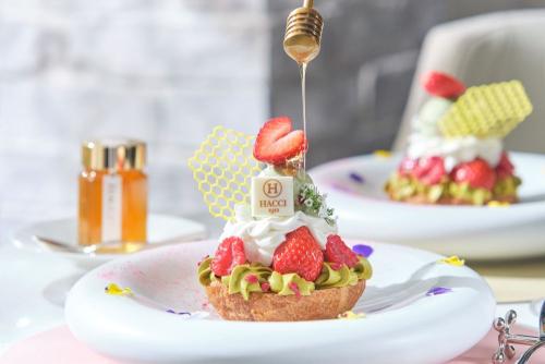 「ピスタチオとベリーのクロワッサンブーケ」税込み3,200円(サービス料含む)
