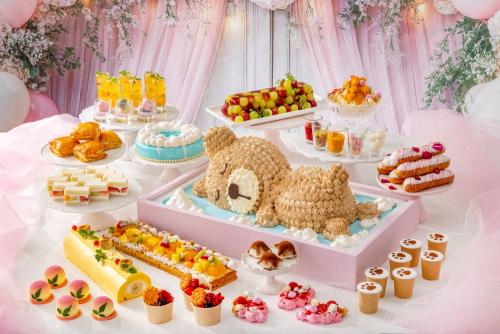 「サマースイーツビュッフェ」税込み5,500円（サービス料含む）