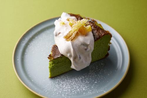 「濃厚知覧抹茶×煎茶バスクチーズケーキ」税込み745円