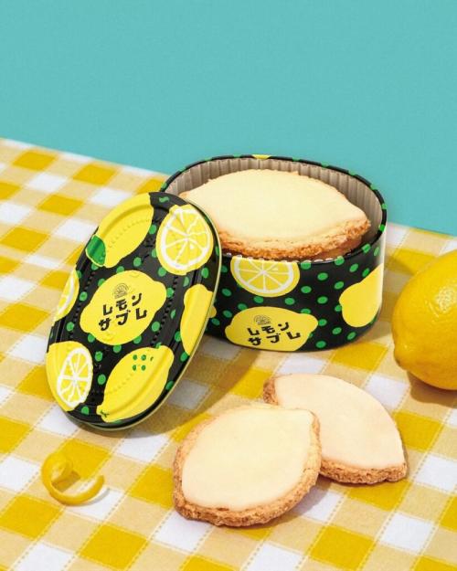 「太陽ノ塔 洋菓子店 (TNT MARKET)」の「タイヨウノカンカン mini楕円缶 ココナッツレモンサブレ」5枚入り・税込み1,620円