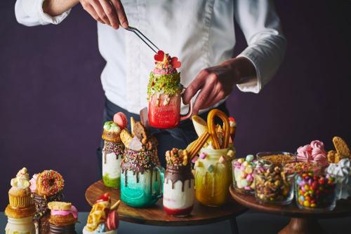 「Craft Your FREAK SHAKES」ワールドヒット・スイーツビュッフェのイメージ