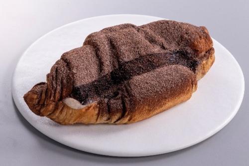 「餅っと食感クロッチ チョコ」税込み213円