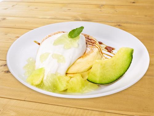 「マスクメロンのリコッタパンケーキ」通常サイズ・税込み1,860円