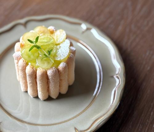 愛知県稲沢市「菓子工房 ichi」の「シャルロット エテ」税込み702円