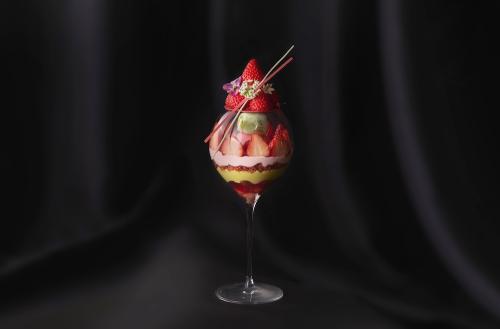 「夏苺の涼感パフェ」イメージ