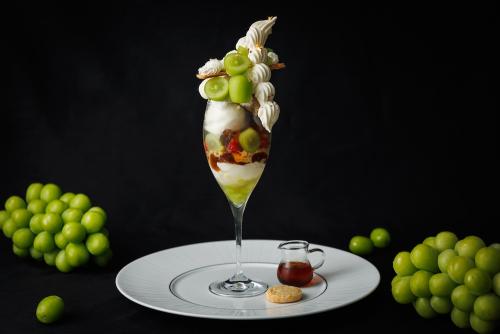 「シャインマスカットパフェ」イメージ