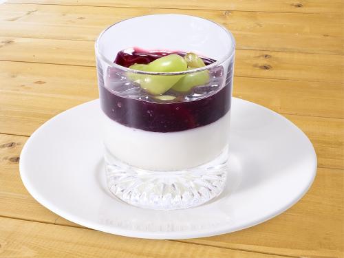 「ぶどうのグラスデザート」税込み580円