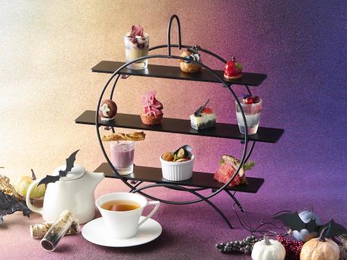 「VMG CAFE 九段会館テラス」の「ハロウィンアフタヌーンティー」税込み4,500円(別途サービス料)