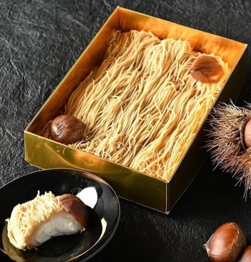 「くり屋 南陽軒」の「純栗きんとんモンブラン大福」12個入り・税込み2,981円