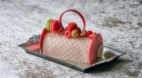 「ル・シュシュ（LE CHOU CHOU） ～ホワイトチョコとラズベリームース～」税込み7,500円