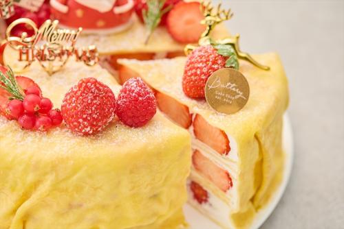 「クリスマスミルクレープ」税込み13,500円
