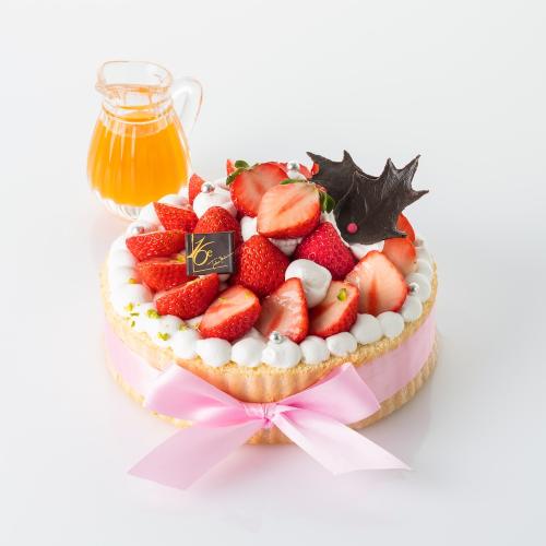 「フランス菓子16区」の「X'masシャルロットフレーズ（パッションソース付）」税込み5,940円