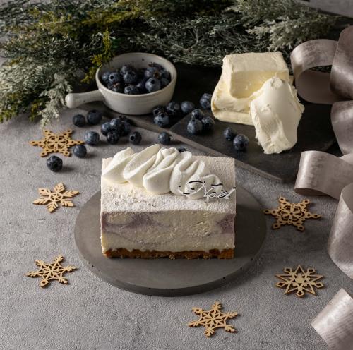 「ravi（ラヴィ）」の大丸クリスマス限定「阿蘇レアチーズケーキ」税込み4,399円・5,400円