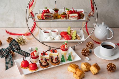 「クリスマスアフタヌーンティー」税込み6,500円(サービス料含む)