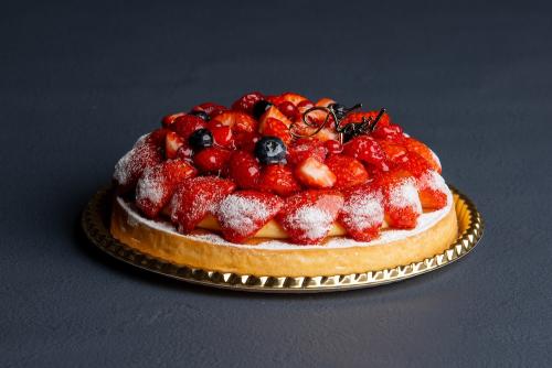「イチゴベリークリスマスタルト」税込み7,500円
