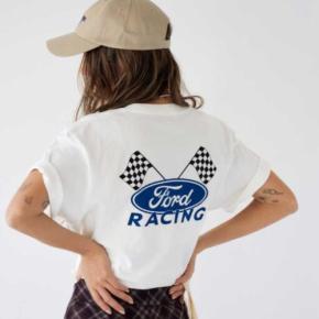 Ungrid×Fordの別注Tシャツ＆小物が登場！夏コーデに映える注目アイテム