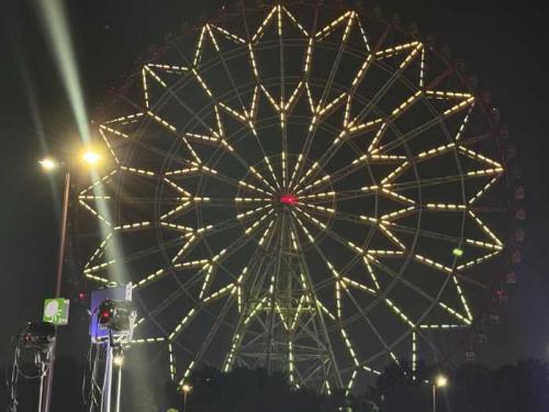 ダイヤと花の大観覧車の点灯式②