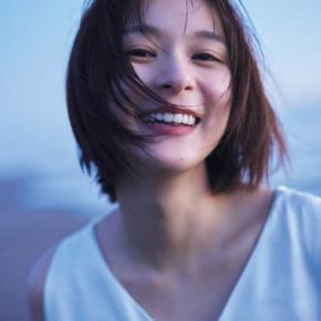 芳根京子の写真集『京』が電子版で登場！10周年の想いを詰めて