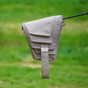 ReKNOTの折りたたみ傘、3秒で美しく収納!超撥水&軽量設計