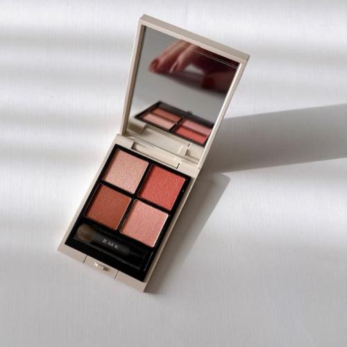 RMKのアイシャドウ