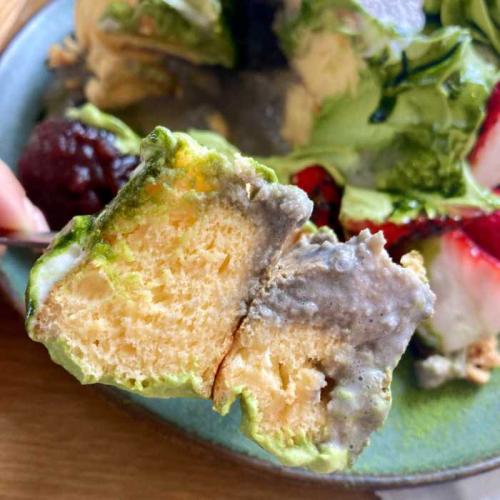 丹那抹茶のお濃茶いちごパンケーキのパンケーキ生地