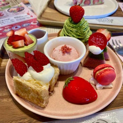 いちごfactoryの静岡抹茶といちごのスイーツプレート
