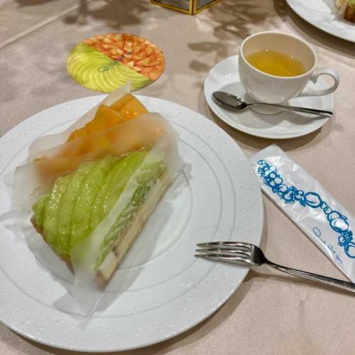 キルフェボンMELONフェアの試食タルトとペアリングティー