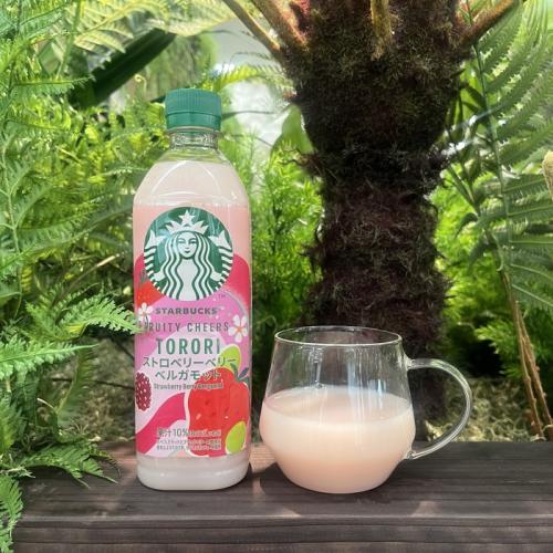 スターバックスのFRUITY CHEERS™ TORORI⑤