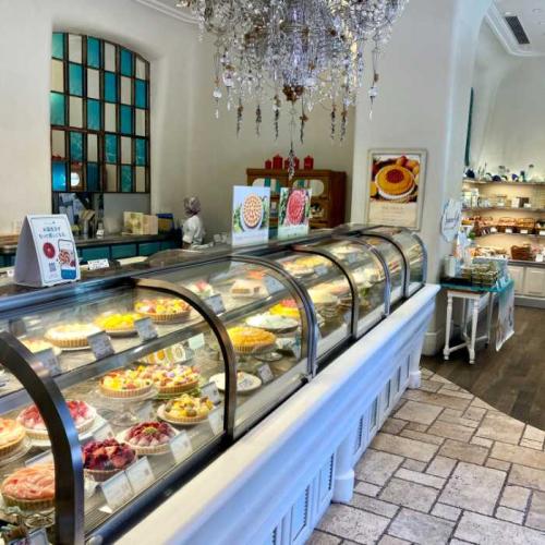 キルフェボン銀座店のショーケース