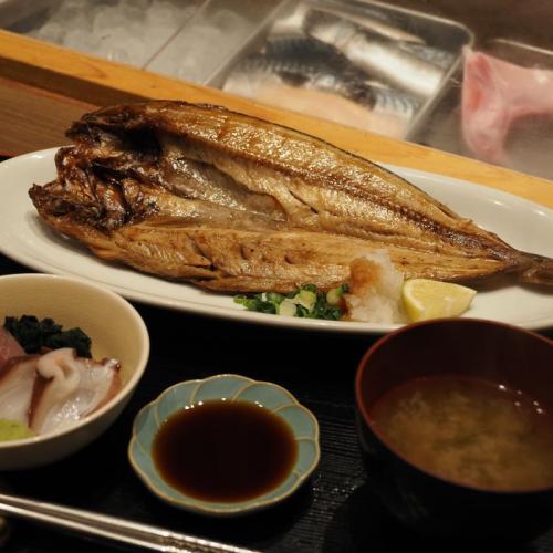 炉端大夢のほっけ定食②