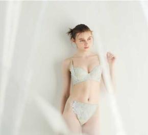 シン・胸不二子ブラの限定コフレ登場♡オーロラ輝く冬だけの特別デザイン