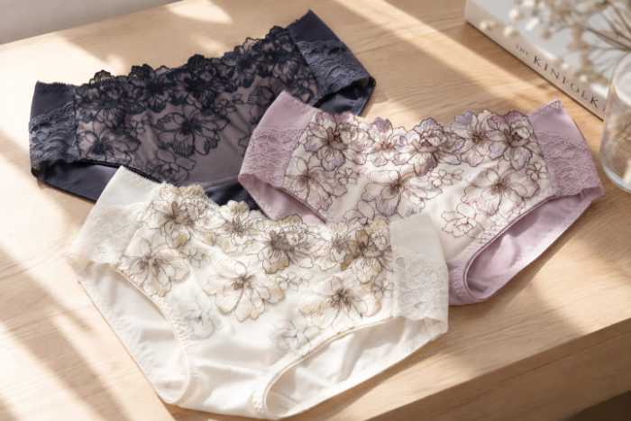 脇やせメイクブラの秋冬新作♡フラワーレースで美しく整える3色が登場