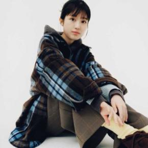 LEPSIMの冬ビジュアル公開♡福本莉子さんが着こなす洗練ニットや赤スカートの旬スタイル