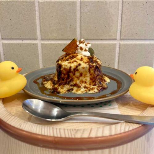熱海プリンカフェ2nd限定のかぼちゃのブリュレプリン