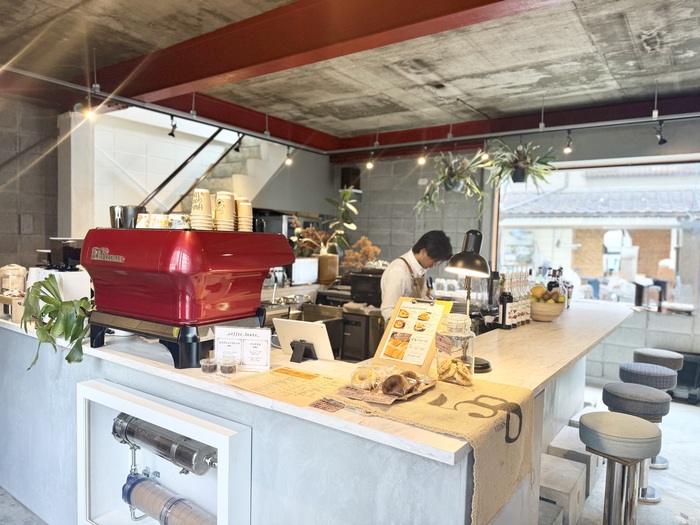 “人類みな麺類”直営のカフェ 「人類みな麺類CAFE」2026年10月20日西中島にオープン