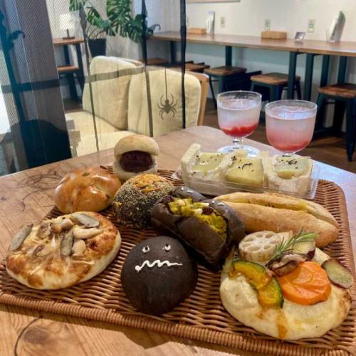 TAMAGOYAベーカリーカフェの秋パン