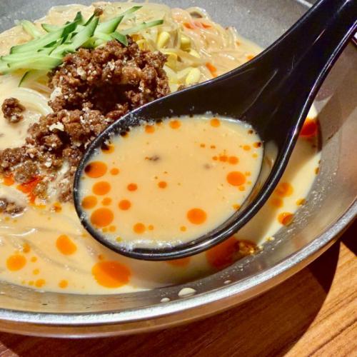 登牛門の胡麻冷麺3