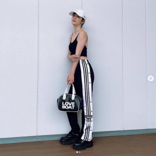 木下優樹菜 スポーツスタイルの私服姿に批判殺到 30代でこれは