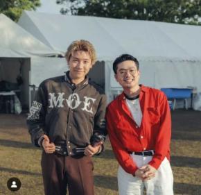 小森隼、ダウンタウン浜田の息子のハマ・オカモトとのツーショット公開に反響“素敵な2ショット！”“ベースを弾くという共通点もうれしいですよね”