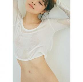 「まるでノーブラみたい」鈴木奈々、セクシーショットとともに現在の体重明かすも“魅力的”と大反響