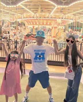 藤本敏史、離婚後も良好!元妻と愛娘たちとディズニーランド満喫“良きパパしてて素敵です”