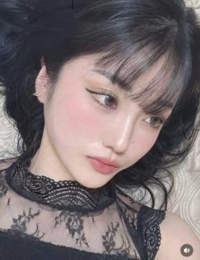 小寺真理の「美しすぎる鼻筋」にすち兄もツッコミ！？ “可愛すぎる新喜劇女優”が魅せる意外な一面
