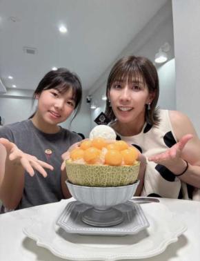 「娘さん？」吉田沙保里、夏満喫の“豪華”かき氷ショットに反響