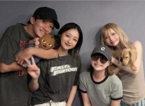 「みちょぱめっちゃママの顔!」益若つばさ、みちょぱ夫妻&第1子ベビーとの集合写真公開でファン歓喜「登場人物みんなかわいい」