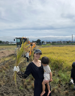 橋本マナミ、子どもとの“親子ショット”公開　2児の母として見せる穏やかなプライベート姿にファンほっこり「大きくなったね」