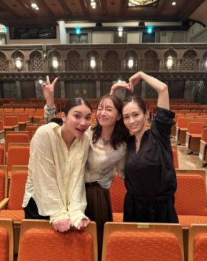 「可愛いいい優勝…!」前田敦子、松本まりか&秋元才加との仲良し豪華3ショット公開にファン大歓喜「全員可愛すぎる」「尊すぎる」