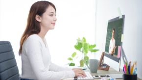 動画編集×リスキリングで副業志向が倍増――女性受講者が過半数に迫るスクールの実態