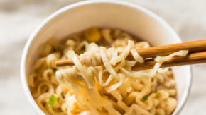 AIもRPAも人材育成も 日清食品DXはここまで来た