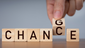 メルカリが「出品禁止」明確化へ 価格乱高下やコメント荒れに即応