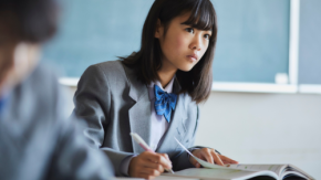 受験志願変更前の3日間で何を見る?倍率と応募者数・定員を同表で比べたら志望戦略はどう変わる?
